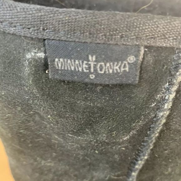 Minnetonka Sheepskin Boots size 7 - Picture 3 of 6